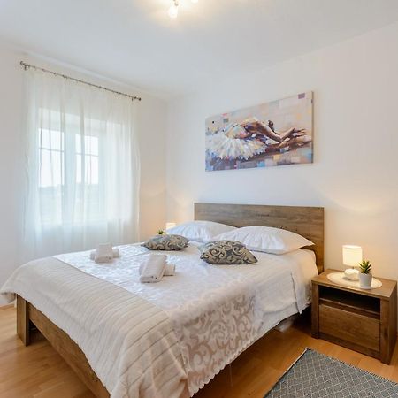 Apartman Mare Milna  Exterior photo